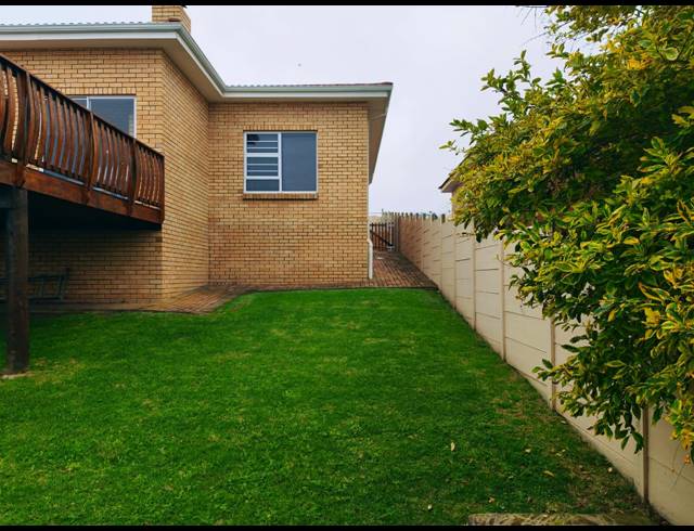 3 BEDROOM HOUSE FOR SALE IN DANA BAY